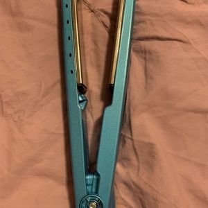 Babyliss pro straightener